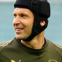 Petr Čech height profile photo