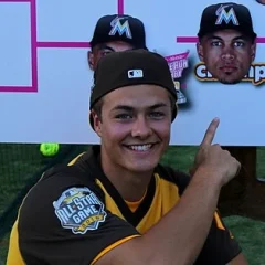 Peyton Meyer height profile photo