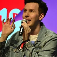 Phil Lester height profile photo