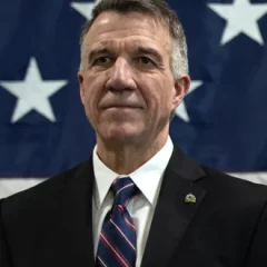 Phil Scott height profile photo