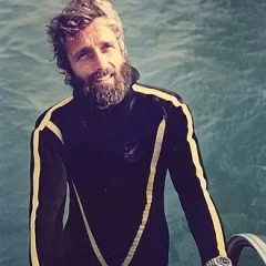 Philippe Cousteau height profile photo