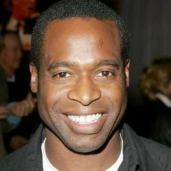 Phill Lewis height profile photo