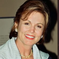 Phyllis George height profile photo
