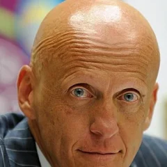 Pierluigi Collina height profile photo