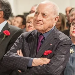 Pierre Bergé height profile photo