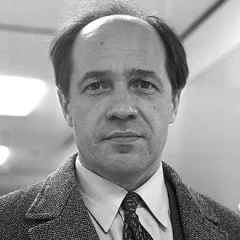 Pierre Boulez height profile photo
