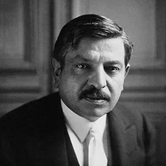 Pierre Laval height profile photo