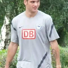 Pierre-Michel Lasogga height profile photo