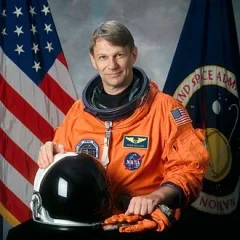 Piers Sellers height profile photo