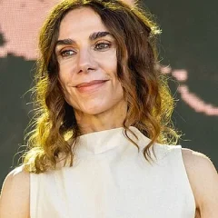PJ Harvey height profile photo