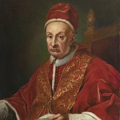 Pope Benedict XIII height profile photo