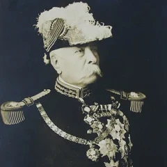 Porfirio Díaz height profile photo