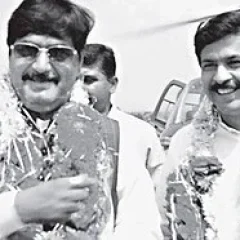 Pramod Mahajan height profile photo
