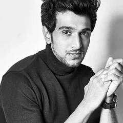 Pratik Gandhi height profile photo