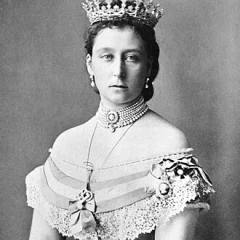 Princess Alice of the United Kingdom height profile photo