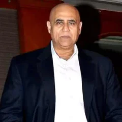 Puneet Issar height profile photo
