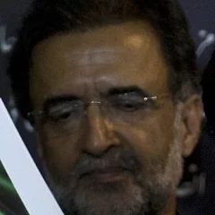 Qamar Zaman Kaira height profile photo