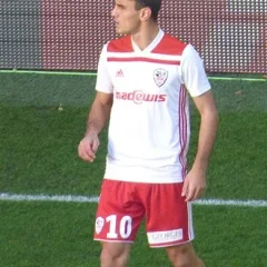 Qazim Laçi height profile photo