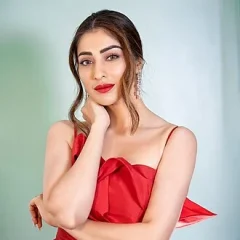 Raai Laxmi height profile photo