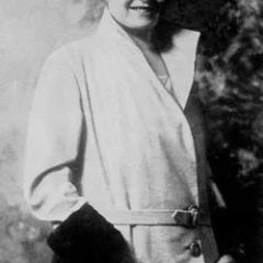 Rachele Mussolini height profile photo