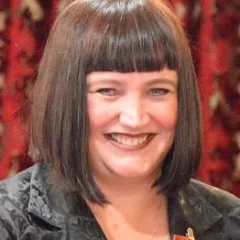 Raelene Castle height profile photo