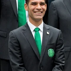 Rafael Márquez height profile photo