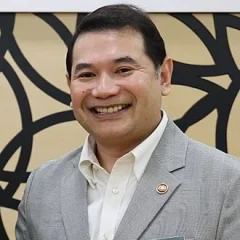 Rafizi Ramli height profile photo