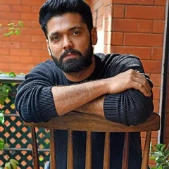 Rakshit Shetty height profile photo