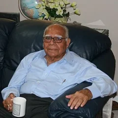 Ram Jethmalani height profile photo