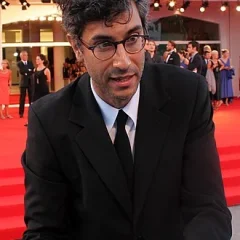 Ramin Bahrani height profile photo