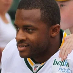 Randall Cobb (American football) height profile photo