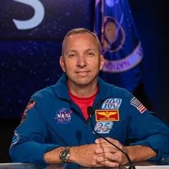 Randolph Bresnik height profile photo