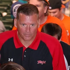 Randy Edsall height profile photo
