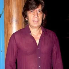Razak Khan height profile photo