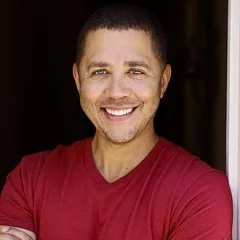 Reggie Brown (impersonator) height profile photo
