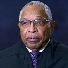 Reggie Walton height profile photo