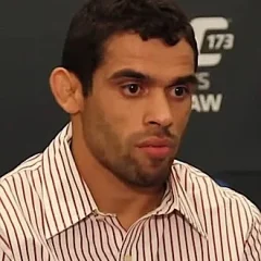 Renan Barão height profile photo