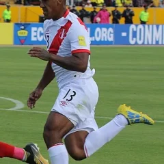 Renato Tapia height profile photo
