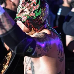 Rey Fénix height profile photo