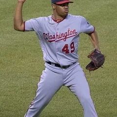 Reynaldo López height profile photo