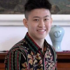 Rich Brian height profile photo