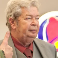 Richard Benjamin Harrison height profile photo