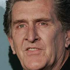 Richard Carter (actor) height profile photo