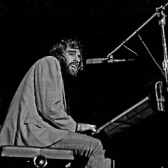 Richard Manuel height profile photo
