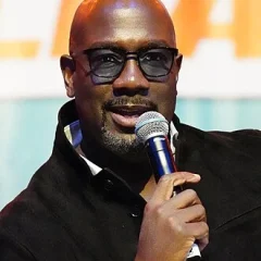 Richard T. Jones height profile photo