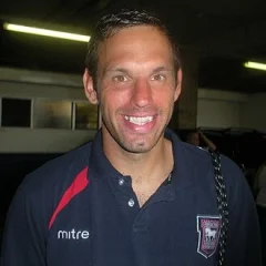 Richard Wright (footballer) height profile photo
