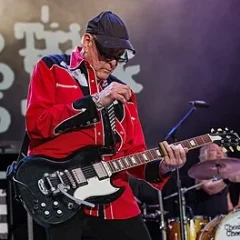 Rick Nielsen height profile photo