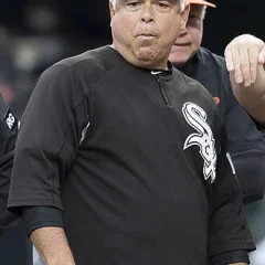 Rick Renteria height profile photo