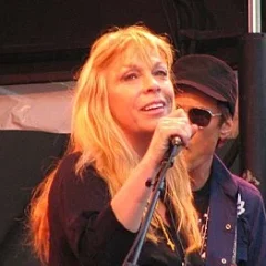 Rickie Lee Jones height profile photo