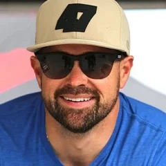 Ricky Stenhouse Jr. height profile photo
